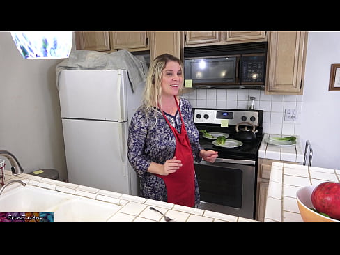 ❤️ Stepmom mulgere eum in culina ante diem suum ❌ at porn la.recetasketo.top